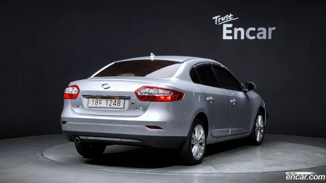 Renault SM3