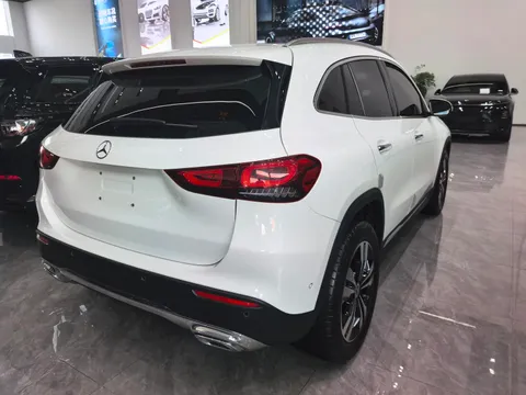 Mercedes-Benz GLA-Class