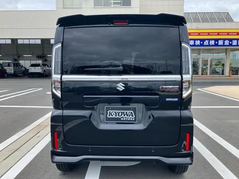 Suzuki Spacia Custom