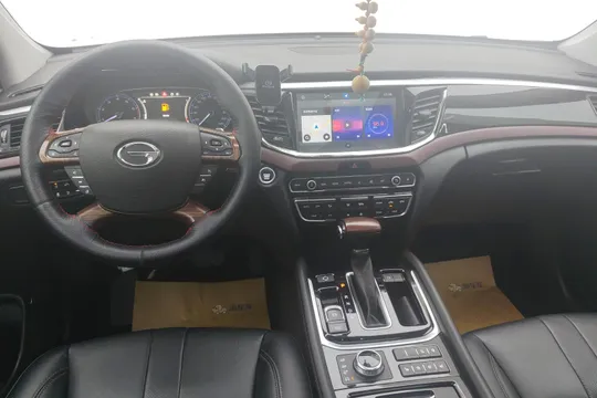 Gac GS8