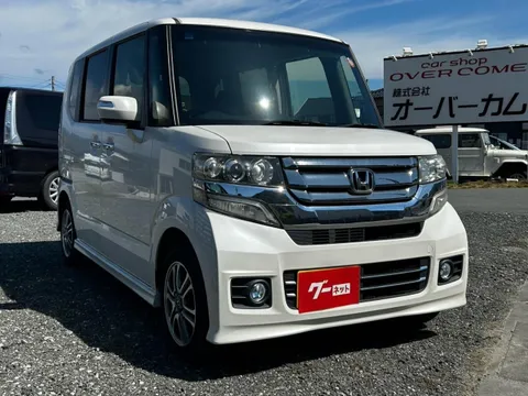 Honda N-BOX Custom
