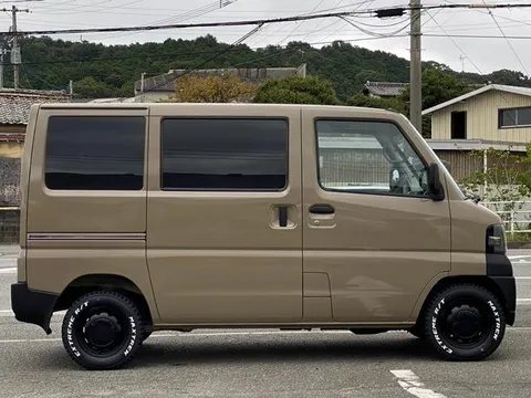 Mitsubishi Minicab Van