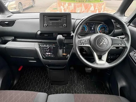 Mitsubishi eK X Space