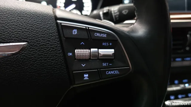 Genesis G90 (EQ900)