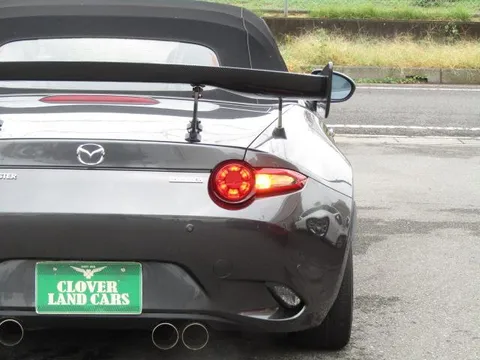 Mazda MX-5 (Roadster)