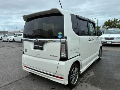 Honda N-BOX Custom