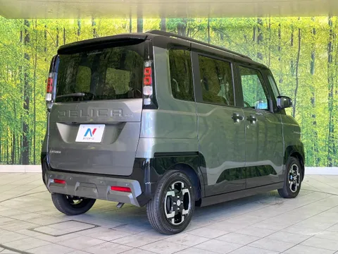 Mitsubishi Delica Mini