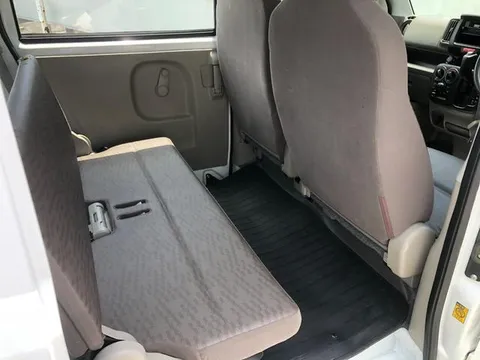 Nissan Clipper