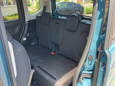 Suzuki Spacia Gear
