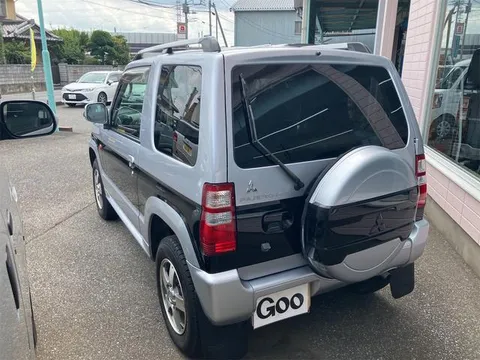Mitsubishi Pajero Mini