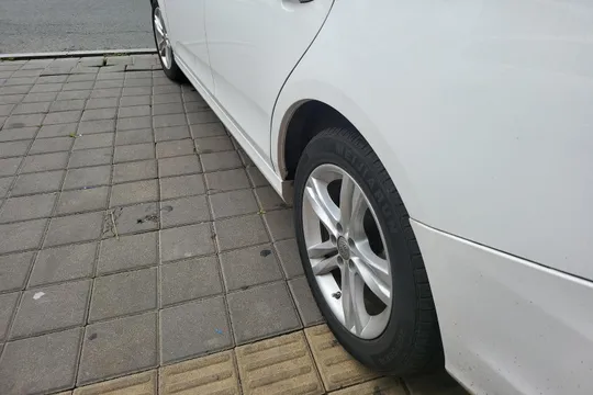 Bestune B30