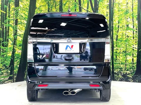 Honda N-BOX Slash
