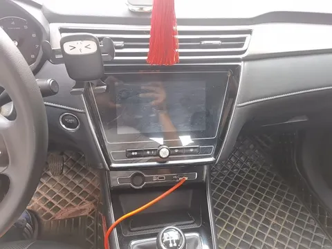 Roewe i5