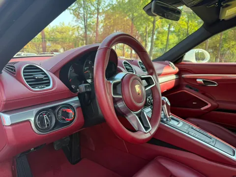 Porsche 718