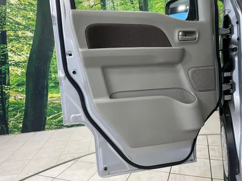 Mitsubishi Minicab Van