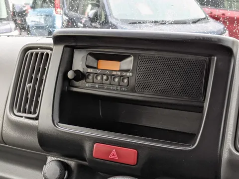 Nissan Clipper Van