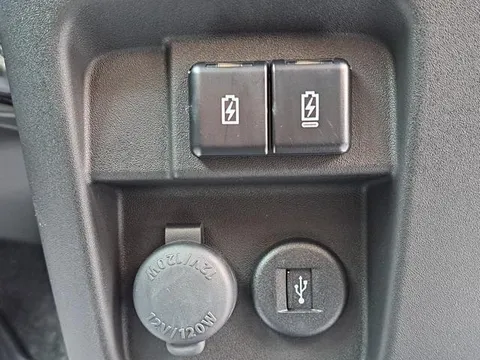 Suzuki Spacia Base