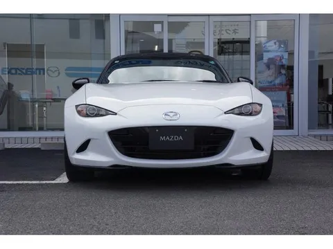 Mazda MX-5 (Roadster)