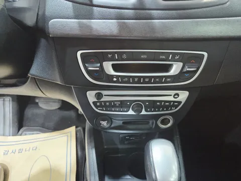 Renault SM3