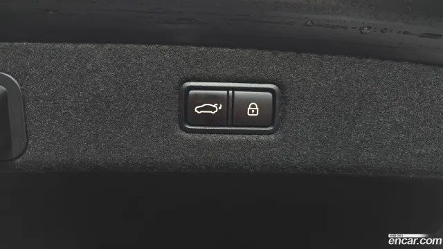 Genesis G90 (EQ900)
