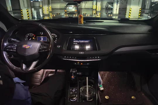 Cadillac XT4