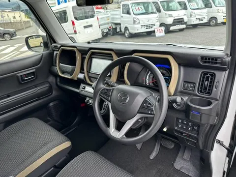 Mazda Flair Crossover