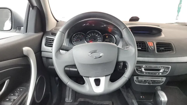 Renault SM3
