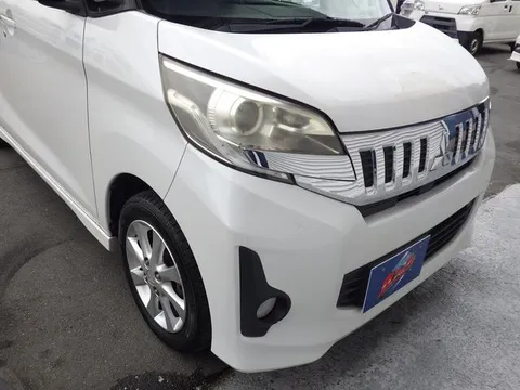 Mitsubishi eK Space Custom