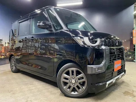 Mitsubishi Delica Mini