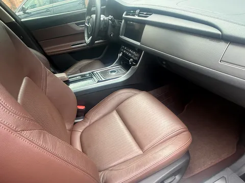 Jaguar XFL