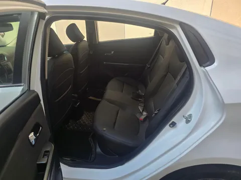 Kia K2