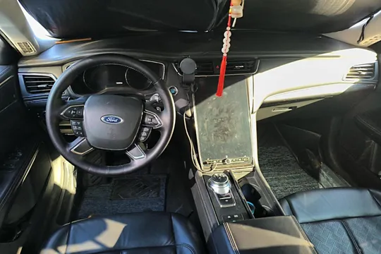 Ford Taurus