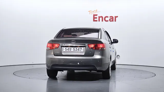 Kia Cerato (Forte)