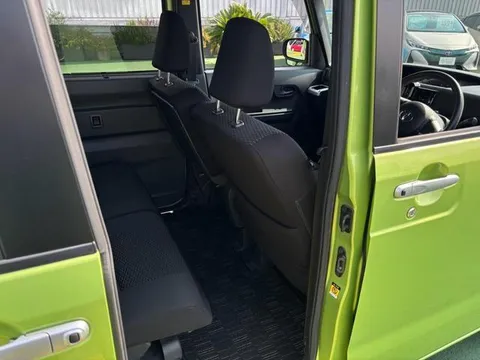 Toyota Pixis Mega