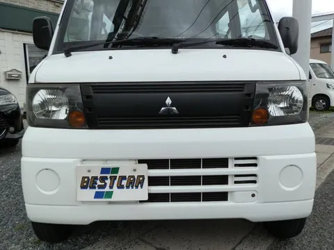 Mitsubishi Minicab Van