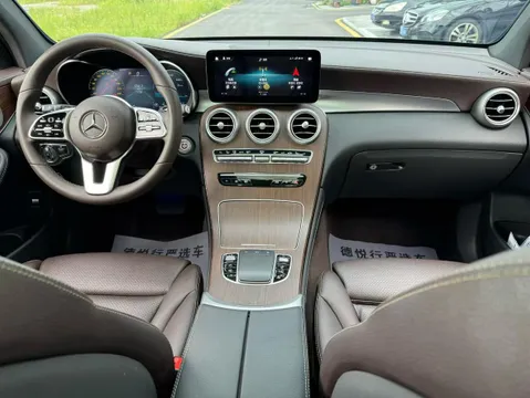 Mercedes-Benz Mercedes-Benz GLC
