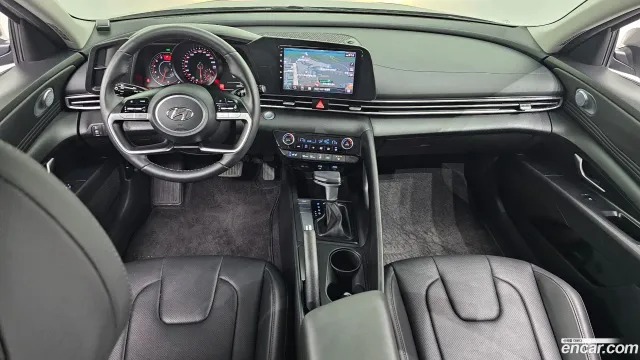 Hyundai Elantra (Avante)