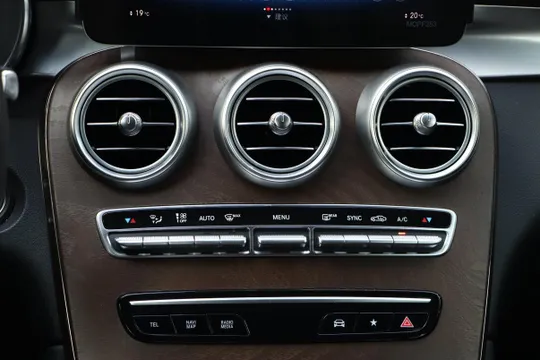 Mercedes-Benz Mercedes-Benz GLC