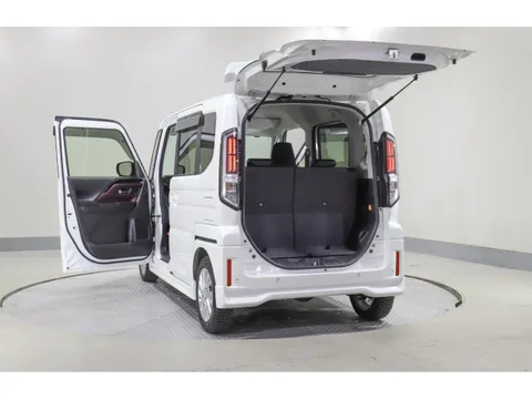 Suzuki Spacia Custom