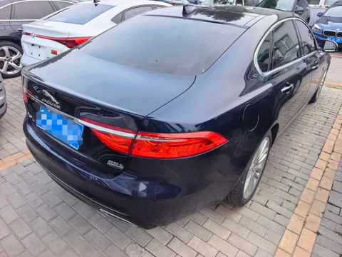 Jaguar XFL