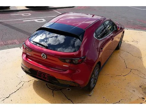 Mazda MAZDA3 Fastback