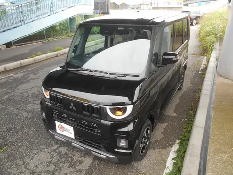Mitsubishi Delica Mini