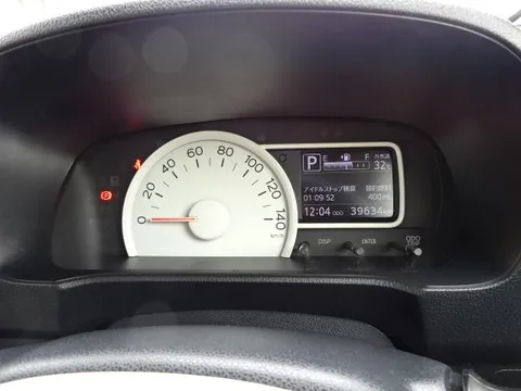 Daihatsu Mira Tocot