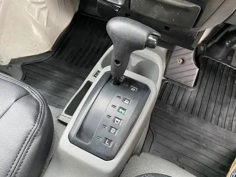 Mitsubishi Minicab Van