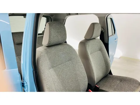 Daihatsu Mira Tocot