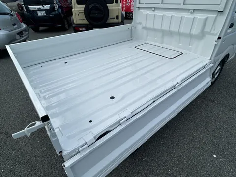 Nissan Clipper Truck