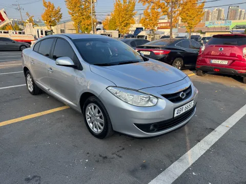 Renault SM3
