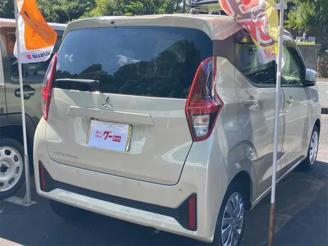 Mitsubishi eK Wagon