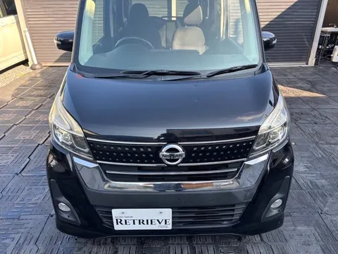 Nissan Dayz Roox