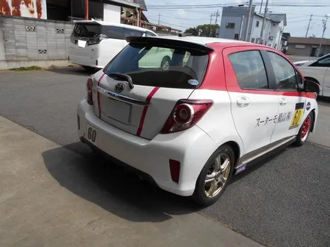 Toyota Yaris (Vitz)